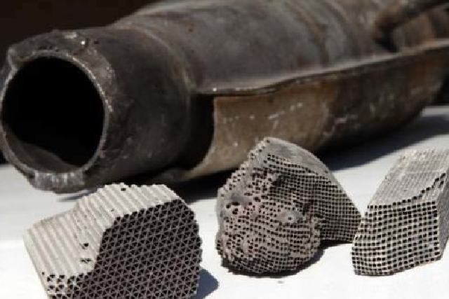 Figure-3-Honeycomb-cores-of-catalytic-converters_crop_54_resize_39.jpg