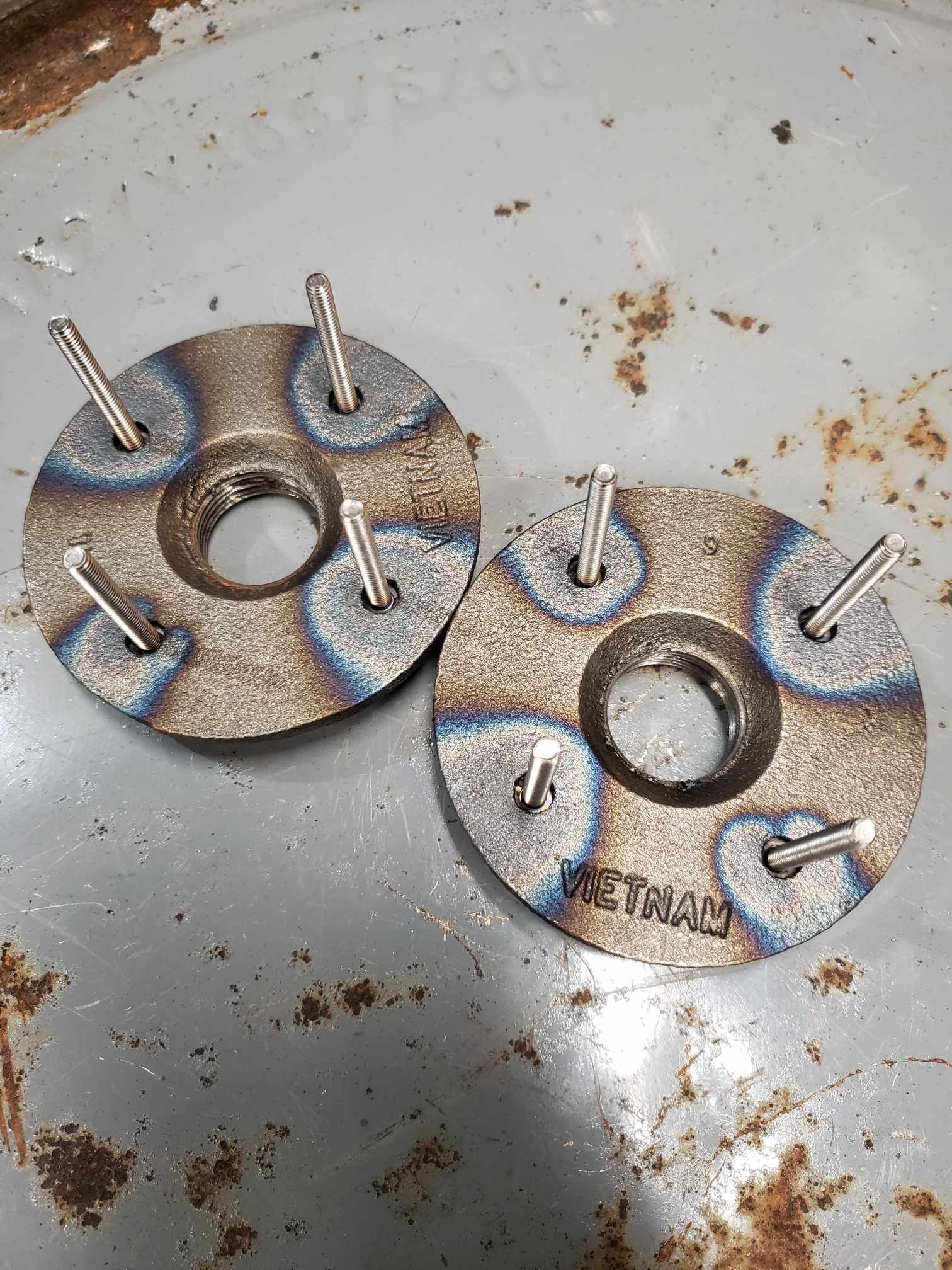 flange studs.jpg